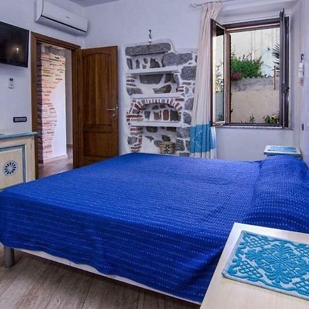 Room Tortoli' Luaran gambar