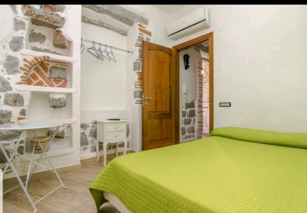 Room Tortoli' Luaran gambar
