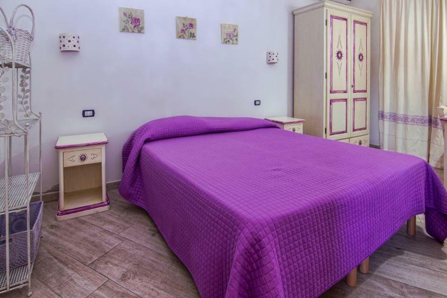 Room Tortoli' Luaran gambar